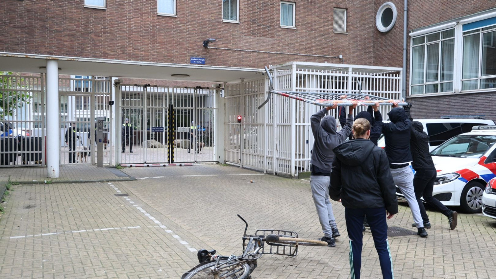 Demonstratie Ajax-supporters op Leidseplein