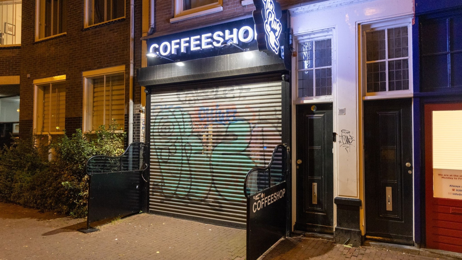 Overval coffeeshop in West