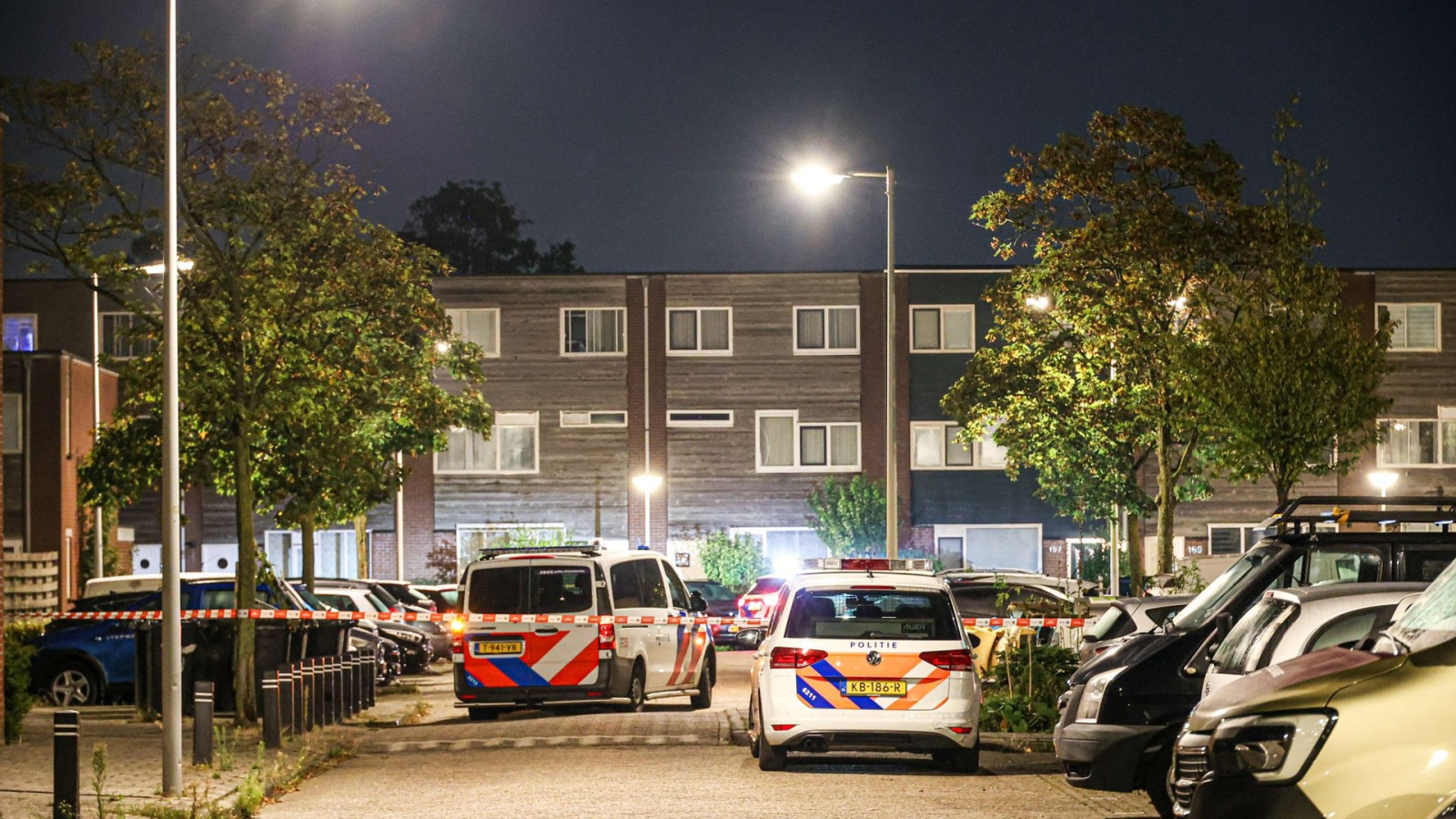 Kogelhulzen aangetroffen na meerdere knallen in Silvoldestraat