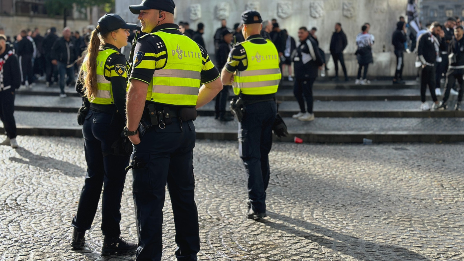 Supporters Besiktas op Dam