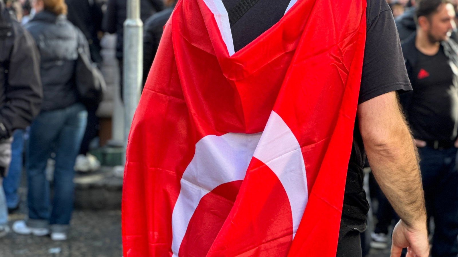 Supporters Besiktas op Dam