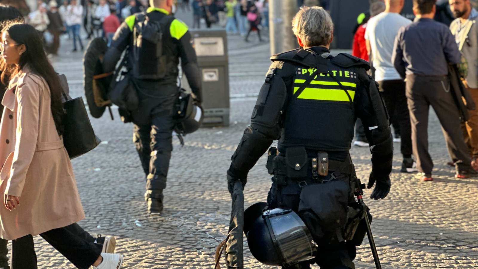 Mobiele Eenheid bij supporters Besiktas