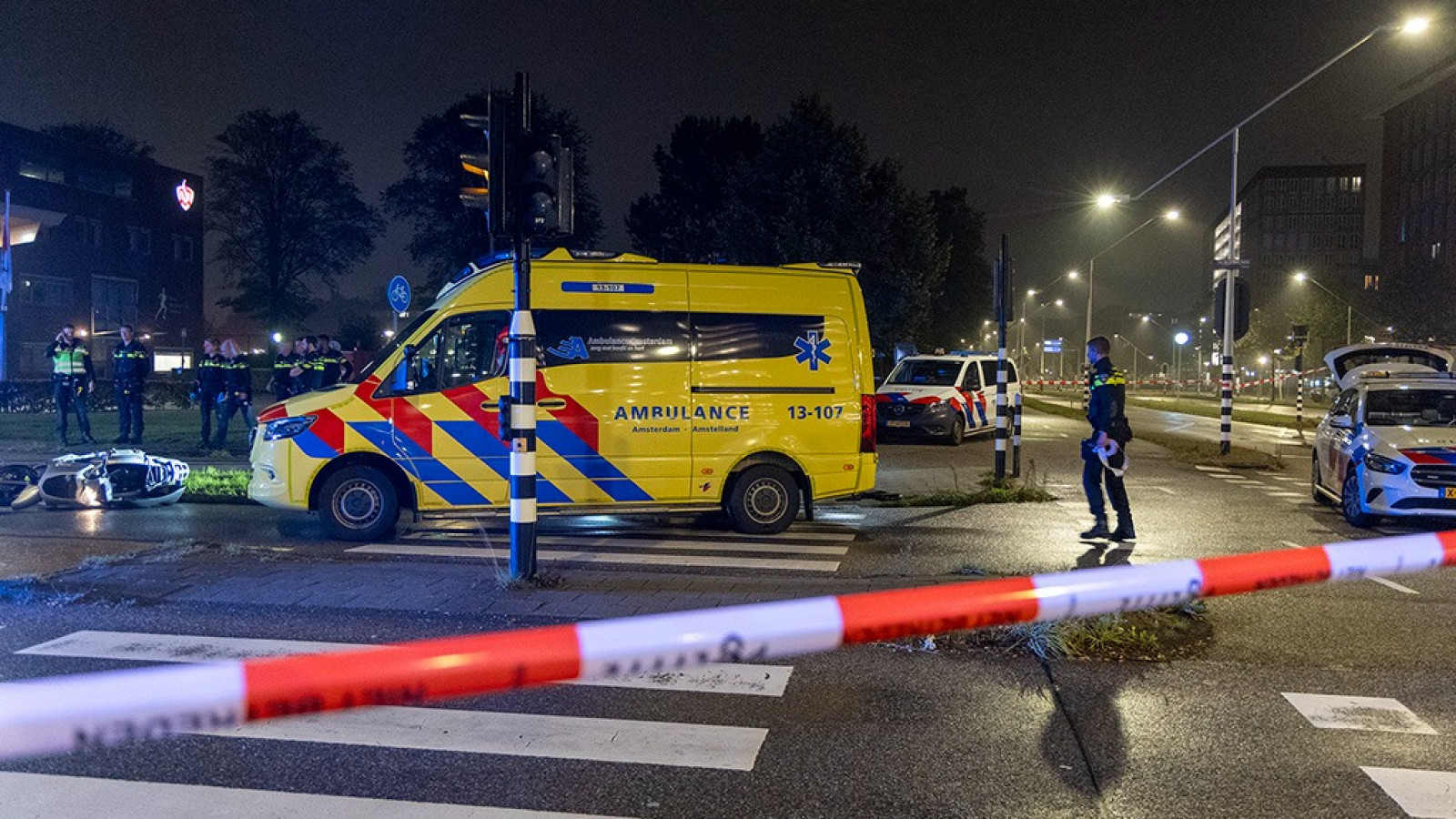 Aanrijding scooter met politieauto Nieuw-West 