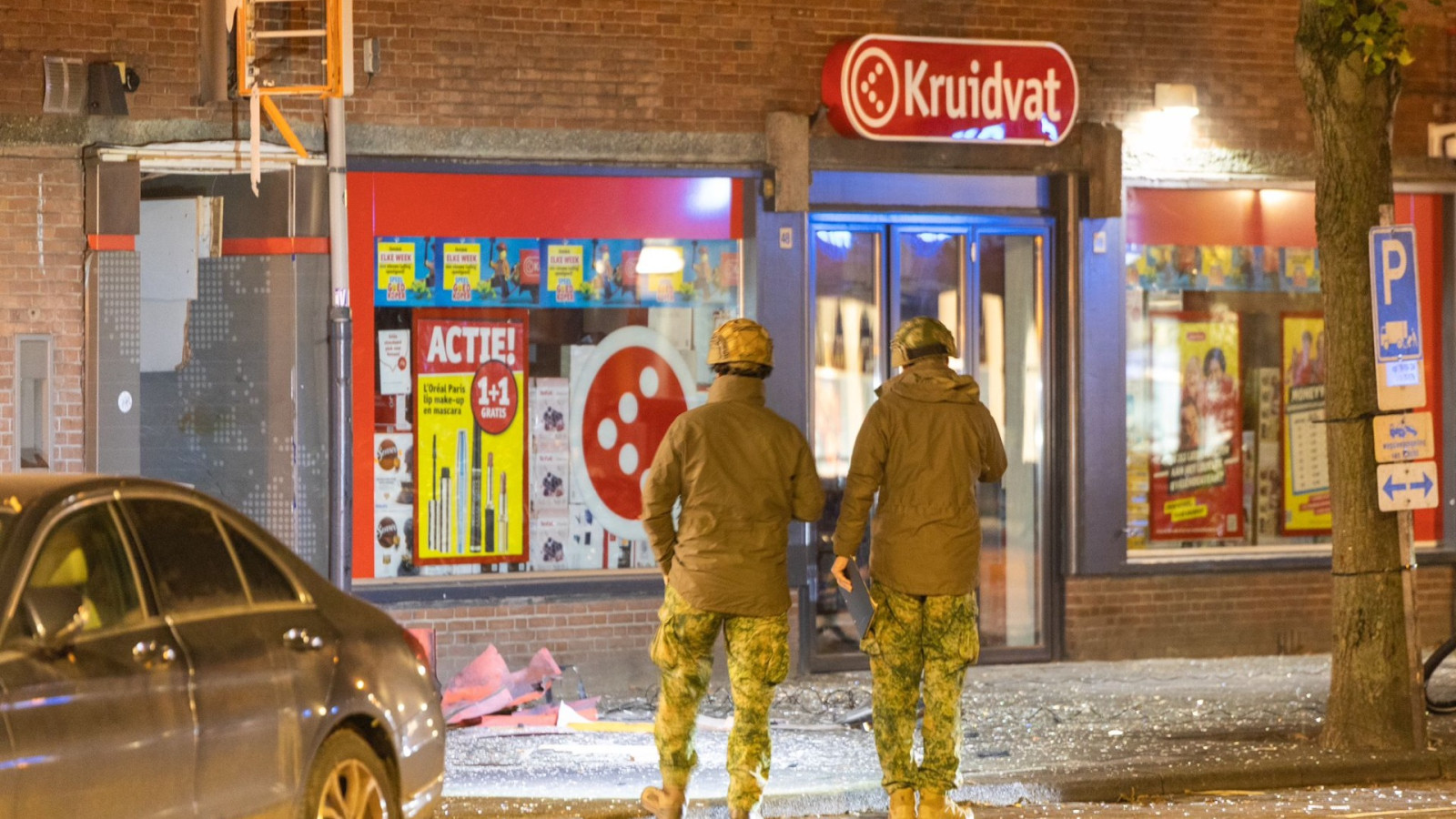 Plofkraak op geldautomaat in Rivierenbuurt