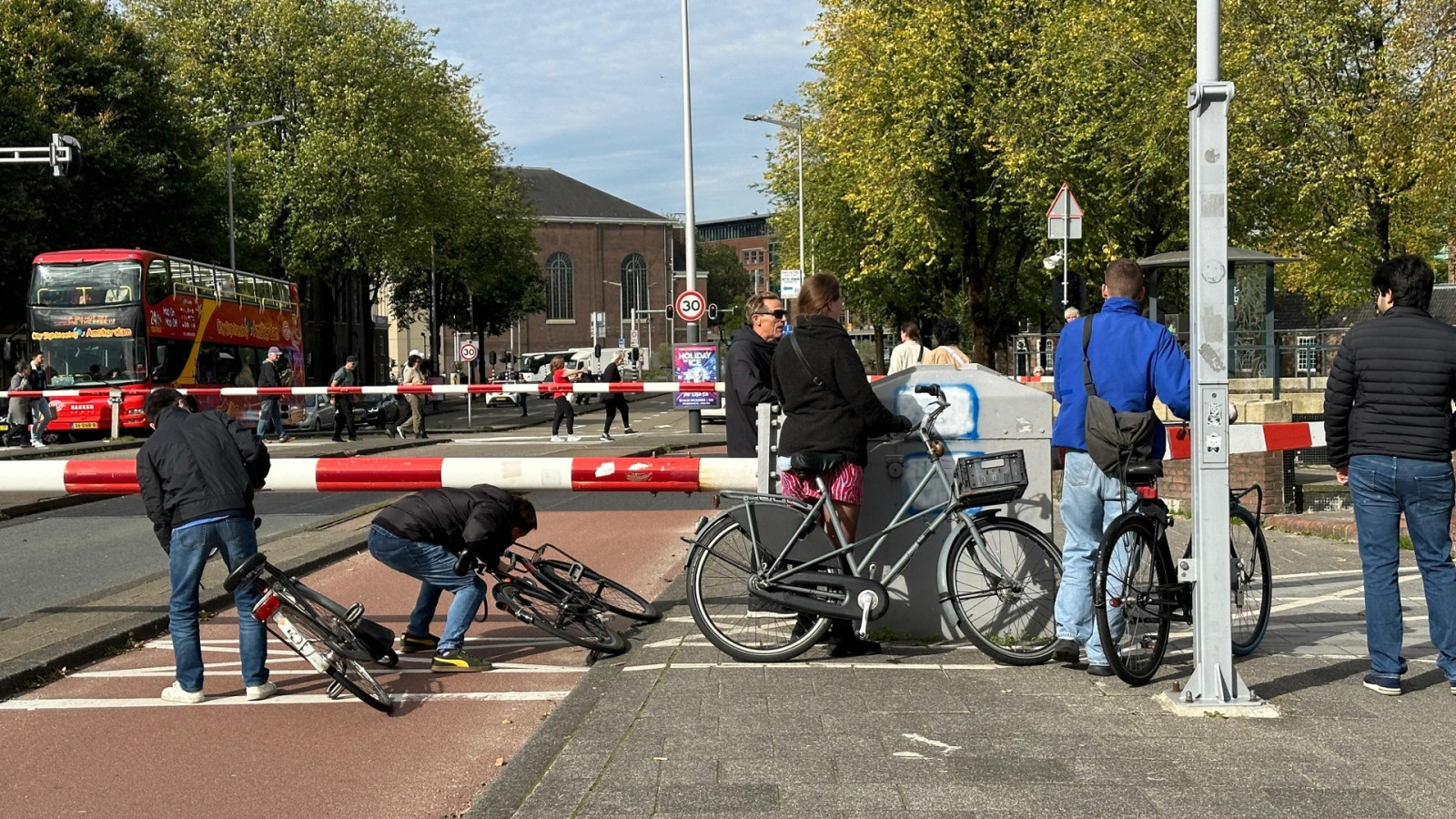 Slagbomen Weesperstraat niet open