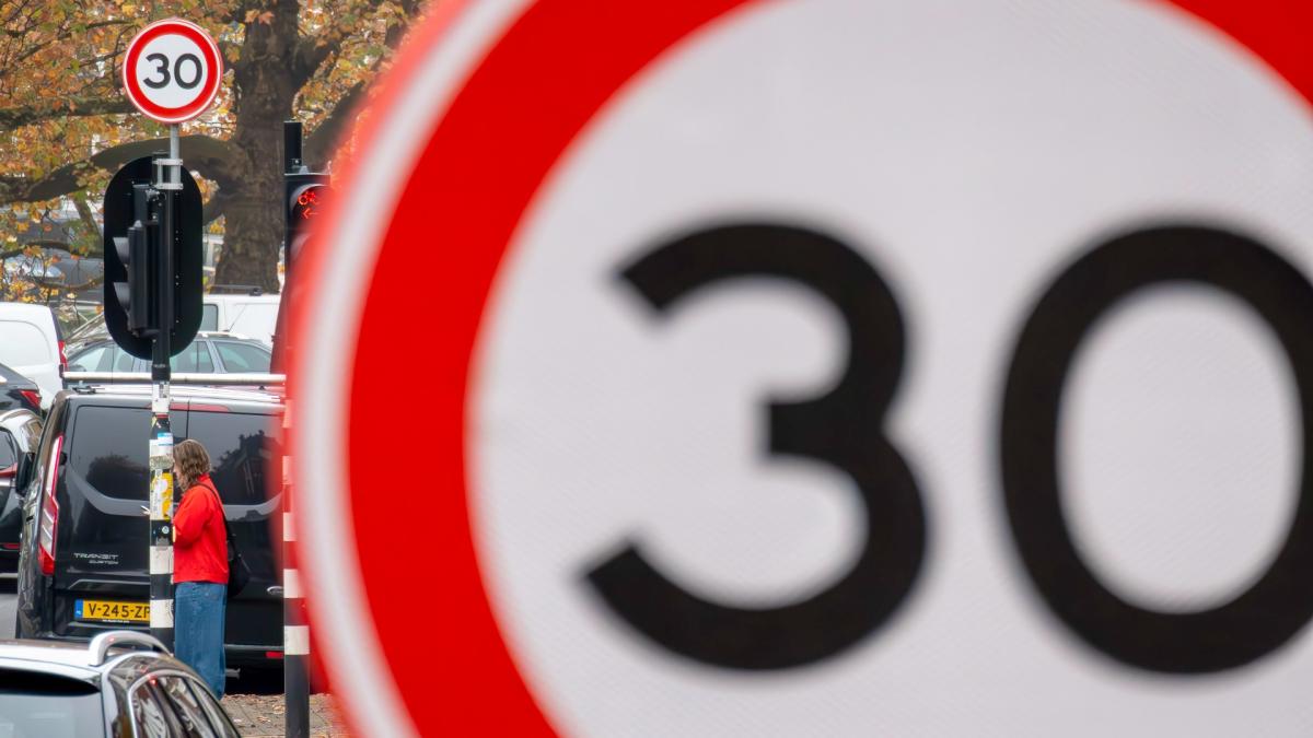Diemen wil meer wegen met maximumsnelheid van 30 kilometer per uur