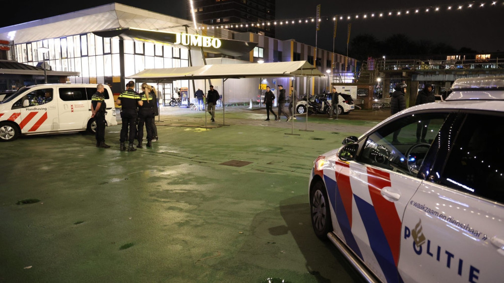 Minderjarige gewond bij steekpartij Buikslotermeerplein