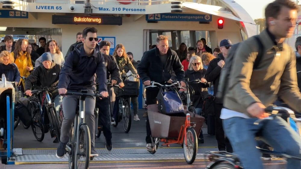 GVB kampt met tekort aan schippers: morgen langere wachttijden en extra drukte op ponten