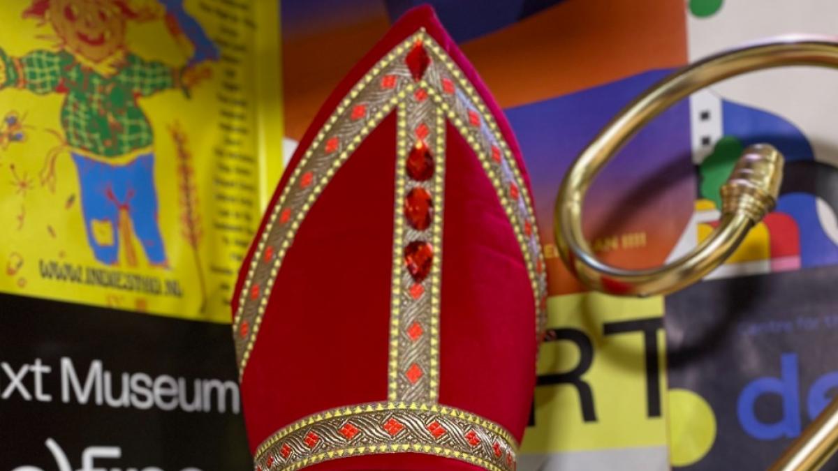 Sinterklaas komt op 14 november aan in Weesp, met een andere boot