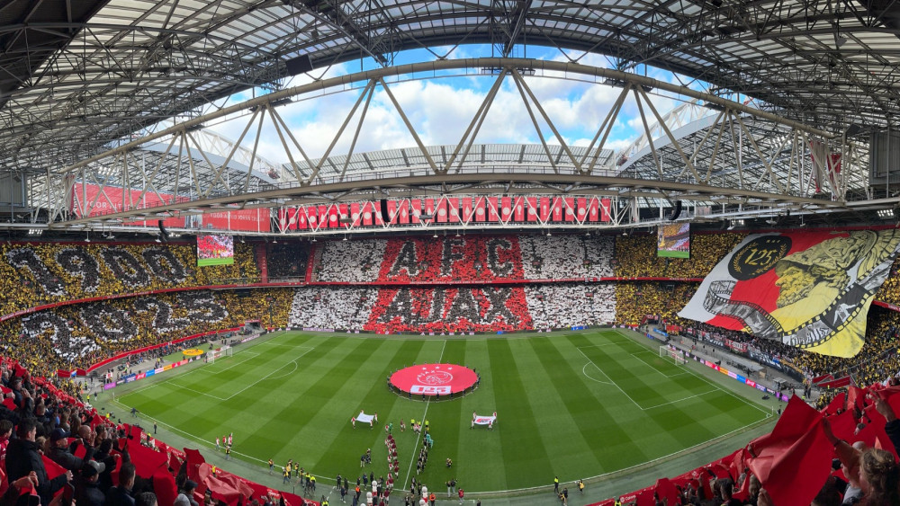Ajax laat kans liggen in titelrace: gelijkspel tegen AZ