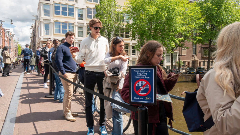 Fabel Friet zette zelfs valk in tegen meeuwen, maar onvrede blijft: "Wachten op ongeluk"