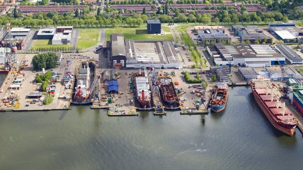 Kamer schaart zich achter provincie in conflict over scheepswerf Damen