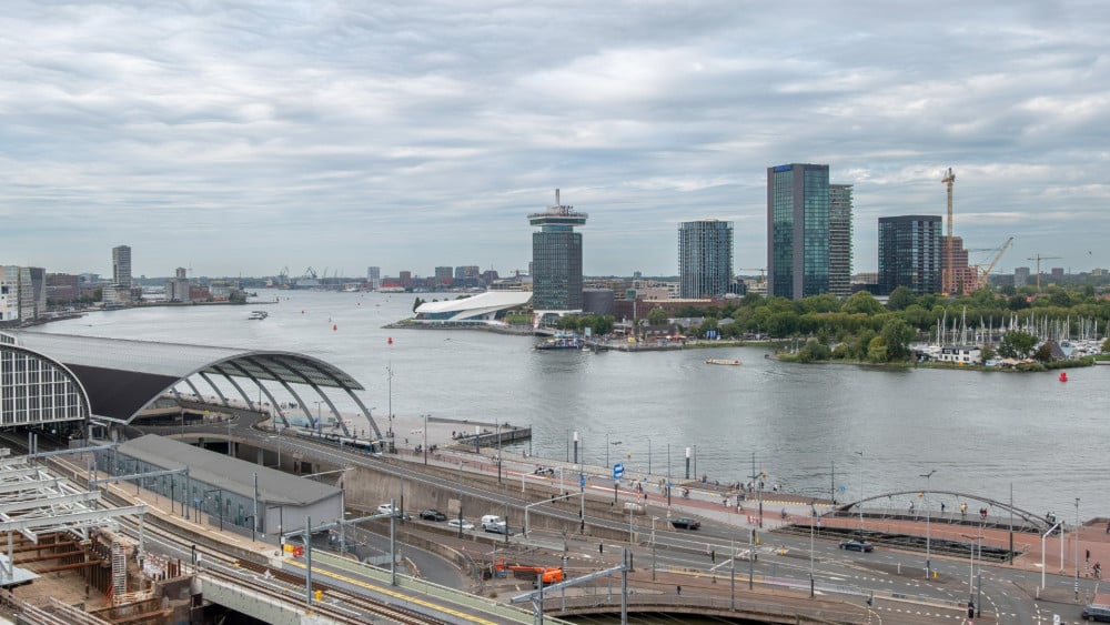 Steeds minder Amsterdammers voelen zich hier thuis, met name nieuwkomers en migranten