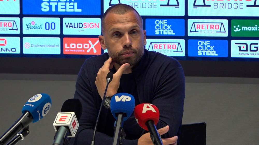 Heitinga zegt zoekende te zijn na 2-2 in Deventer: "Ik baal altijd als ik niet win"