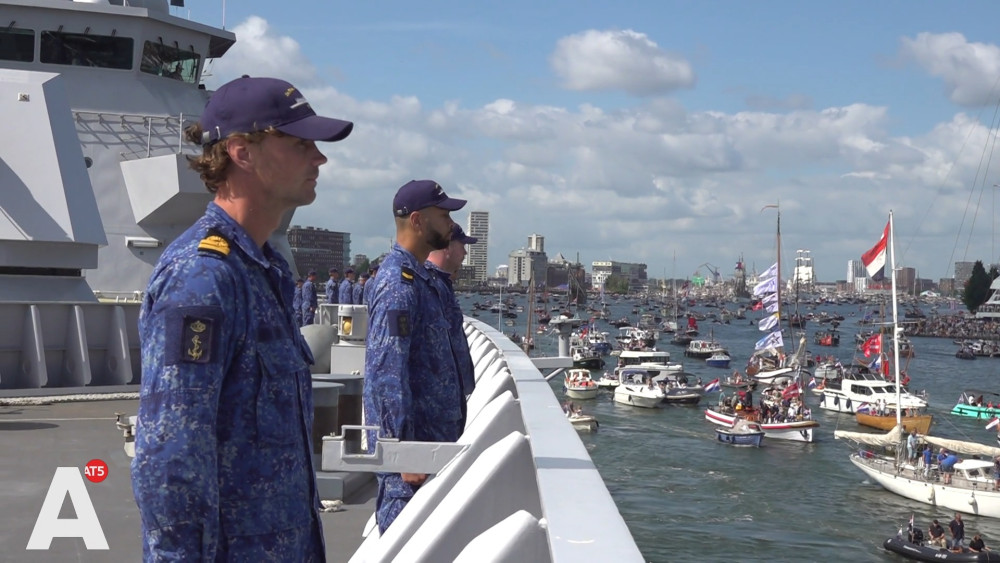 AT5 vaart mee met marinefregat Zr.Ms. Evertsen: "Oorlogsschip onlosmakelijk verbonden met Sail"