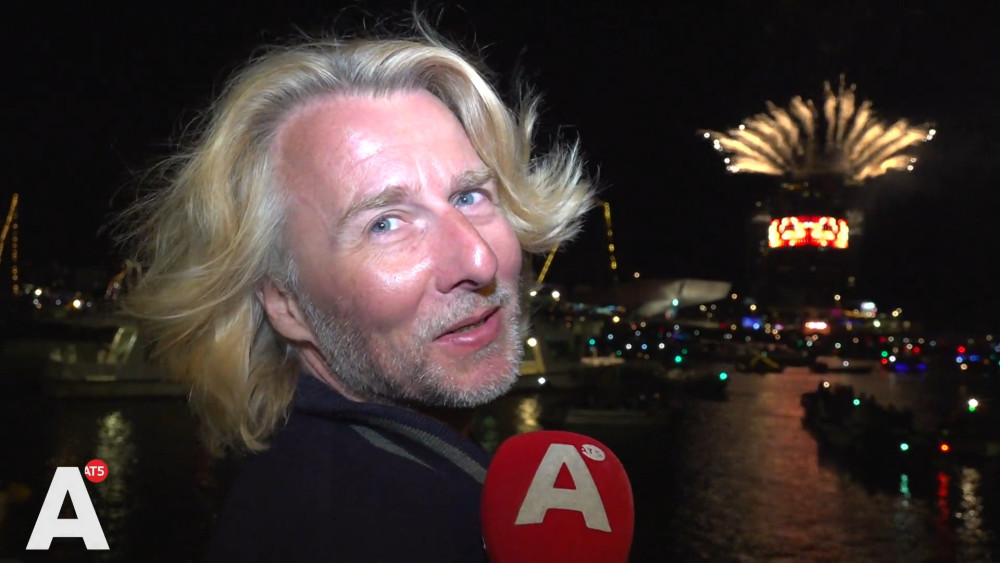 Gemengde reacties op vuurwerkshow Sail: "Hartstikke mooi, maar vuurwerk valt tegen"