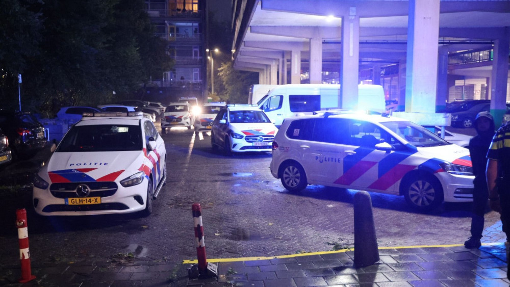 Minderjarige jongen overvalt woning en wordt aangehouden door bewoner