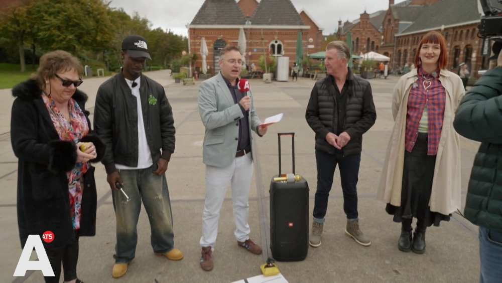 Van Johnny Jordaan tot Roxy Dekker: kijk hier de Amsterdam 750 jaar Muziekquiz terug