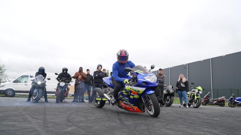 Overlast door illegale straatraces in het havengebied: "Het is levensgevaarlijk"