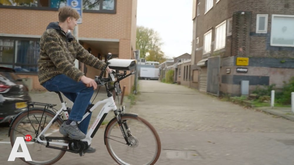 Deze scanfiets moet illegale dixies, bouwcontainers en steigers opsporen