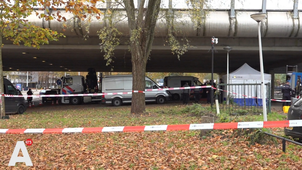 Lichaam in gracht Heemstedestraat is van 38-jarige vrouw, ook auto in water aangetroffen - AT5