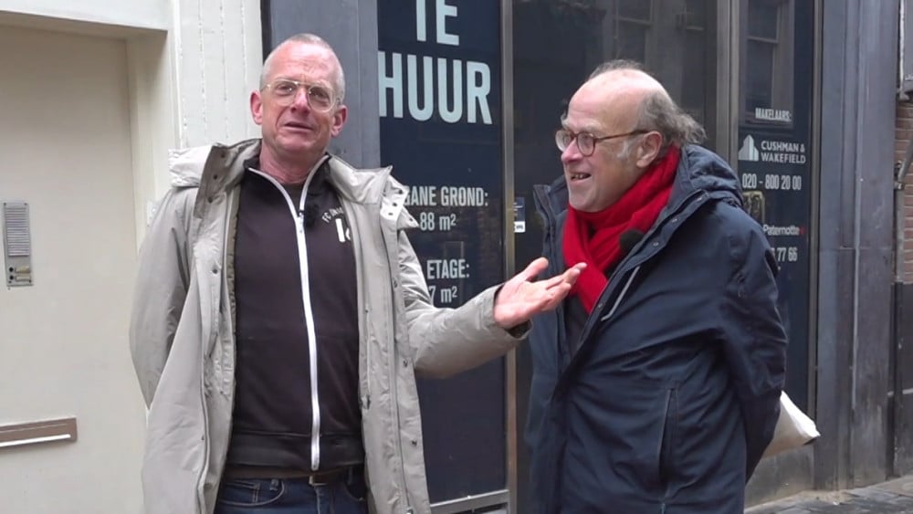 Amsterdamse anekdotes gebundeld in boek: "Op elke hoek vind je wel een mooi verhaal"