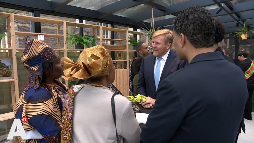 Koning opent Suriname Museum: "Heel bijzonder op deze dag"