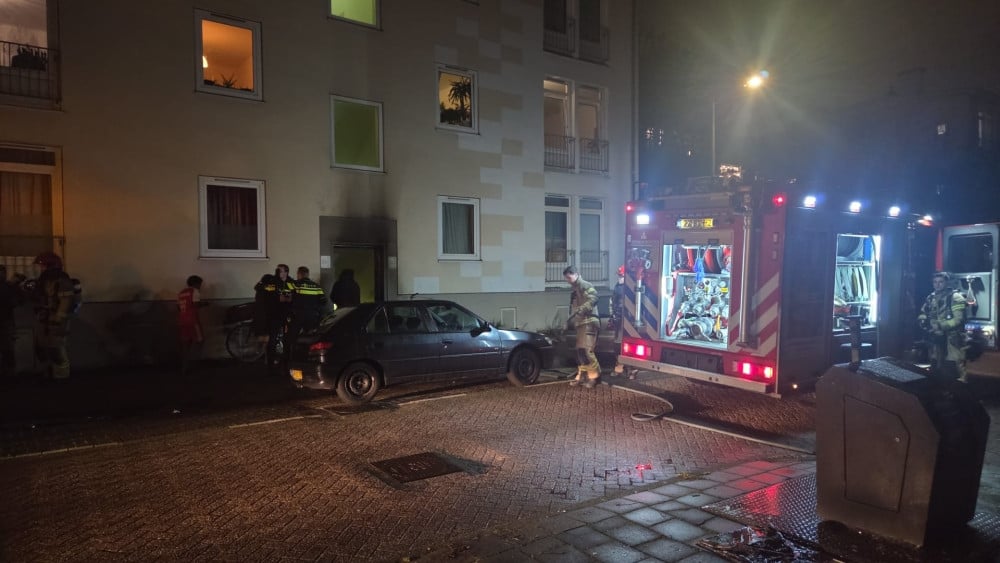 Brandgesticht bij woning aan de Populierenweg in Oost