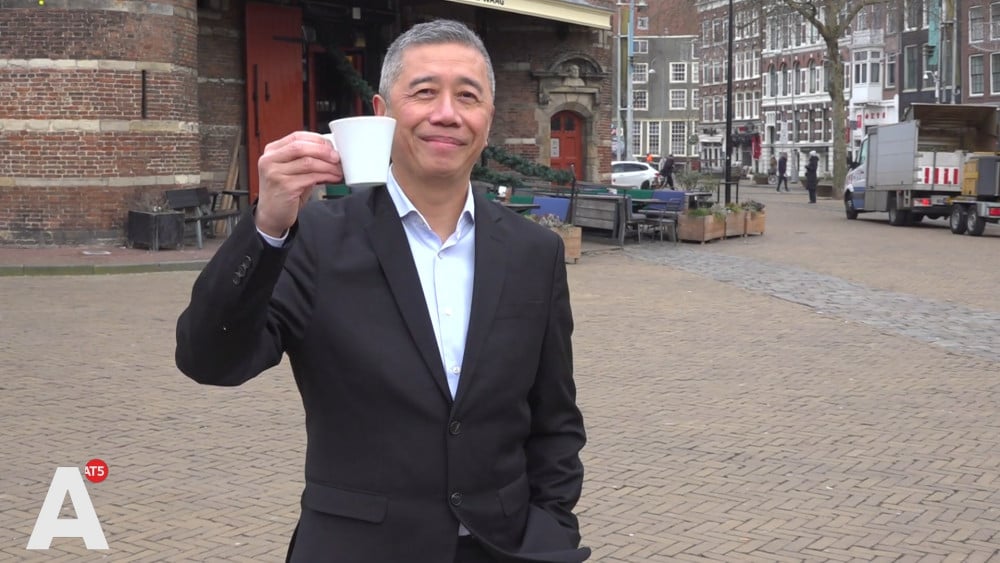 Een koffietje met Kok Chan (NLPlan): "Zie geen Aziatische raadsleden om gemeenschap te vertegenwoordigen"