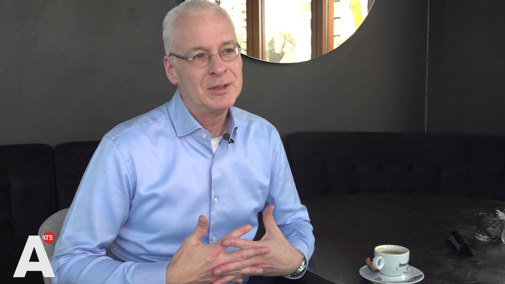 Coffee with Erik Bobeldijk (1 World 1 Future): "Not living at the expense of our children and grandchildren"