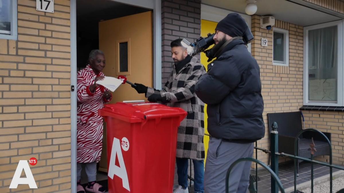 In de Bijlmer stemt maar 1 op de 5 mensen: "Ook al stem je, alles blijft hetzelfde"