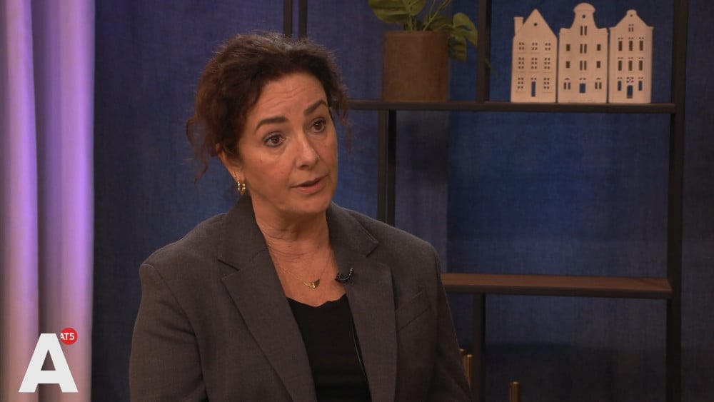 Burgemeester Halsema: dakloze buitenlandse crackverslaafden misschien vaker repatriëren