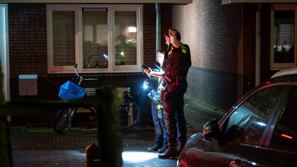 Vuurwapen getrokken bij overval op woning in Noord