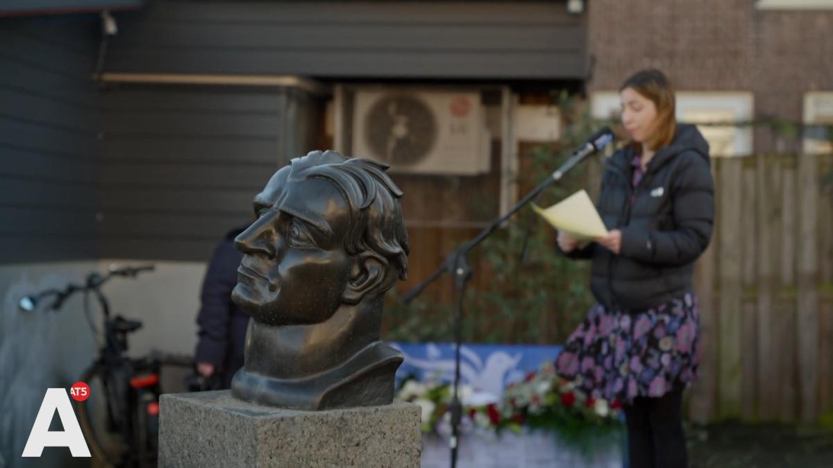Herdenking Februaristaking bij monument Willem Kraan: 