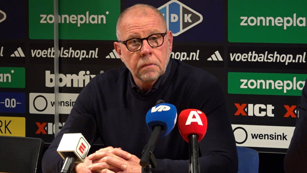 Ajax zet Fred Grim aan de kant, Oscar García neemt stokje over