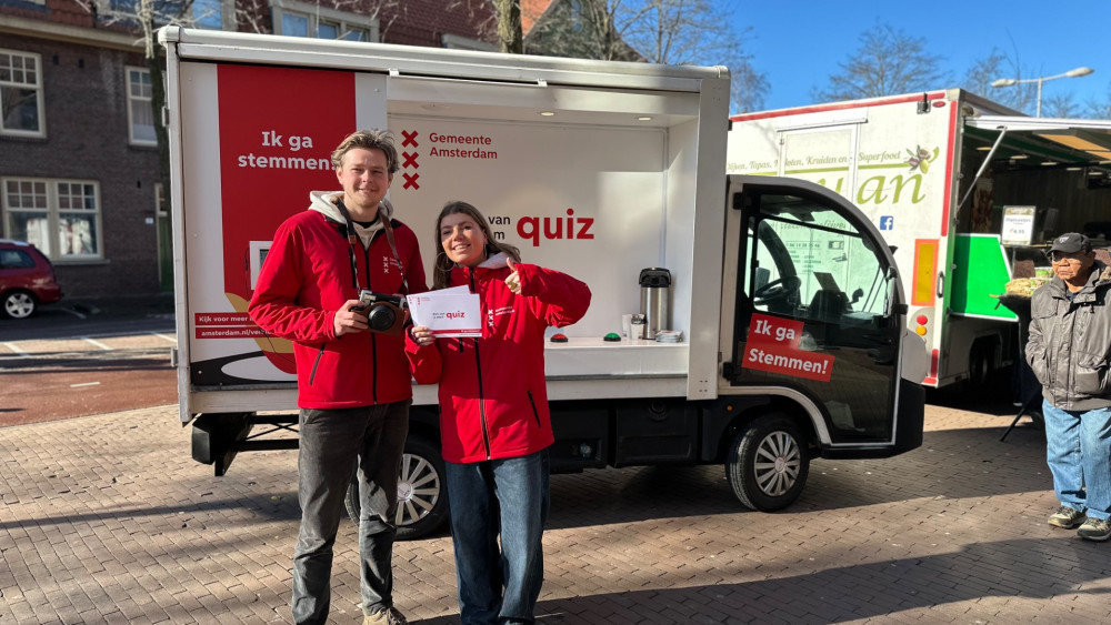 Election van tours Amsterdam ahead of elections