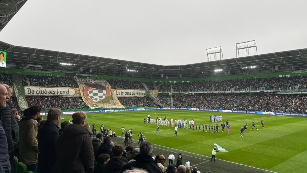 Slecht Ajax gaat pijnlijk onderuit tegen Groningen
