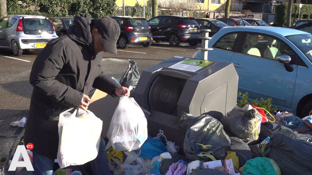 Waste piles in Buikslotermeerbuurt caused by high absenteeism