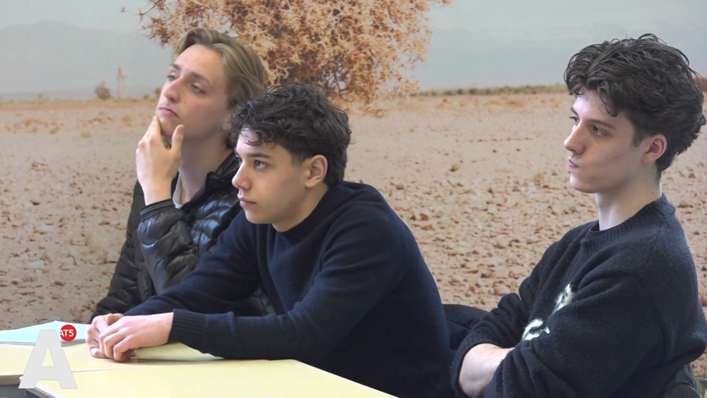 16 en 17-jarigen mogen stemmen voor de stadsdeelcommissie: "Geen idee wat het is"