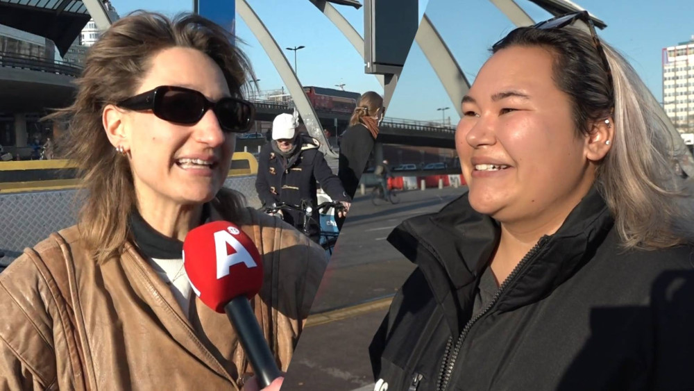 Ferry passengers react to election results: from "I'm proud of the city" to "it sucks"