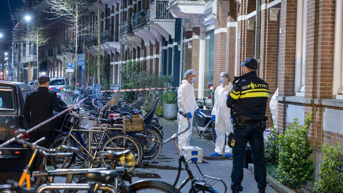 Dode vrouwen in Zuid en Nieuw-Vennep waren collega's bij ABN, politie onderzoekt verband