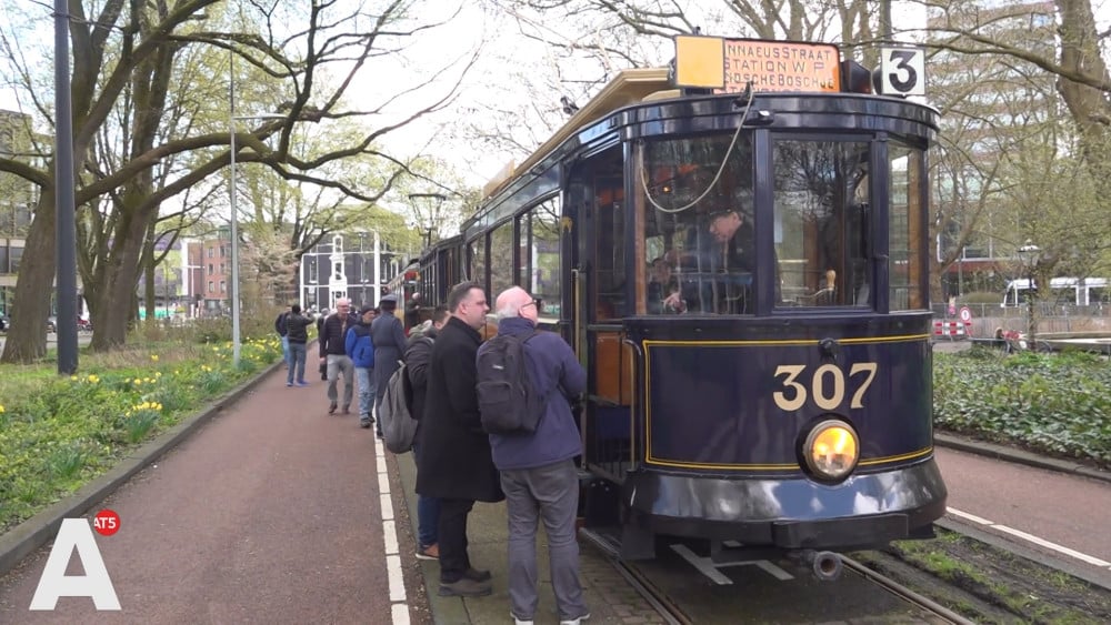 Amsterdam neemt afscheid van lijn 3: "Het was de ader van de stad"