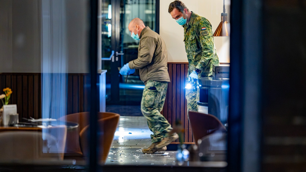 Plofkraak in hotel Amsteldijk, EOD aanwezig