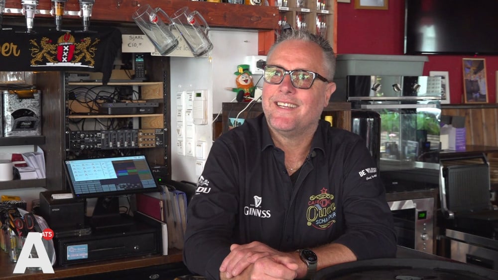 Kroegbazen blij dat ze alle WK-wedstrijden in de nacht mogen uitzenden