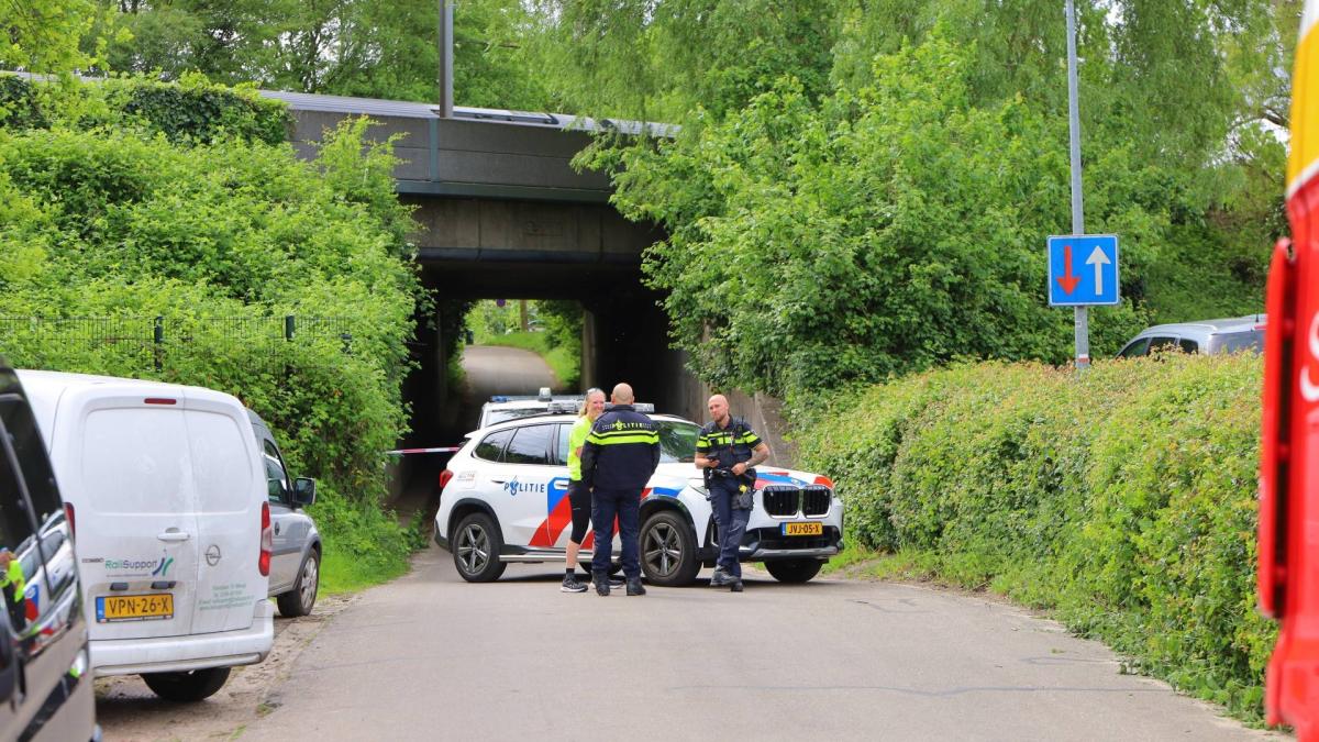 Groot alarm om mogelijke WOII-bom in Weesp: treinverkeer stilgelegd