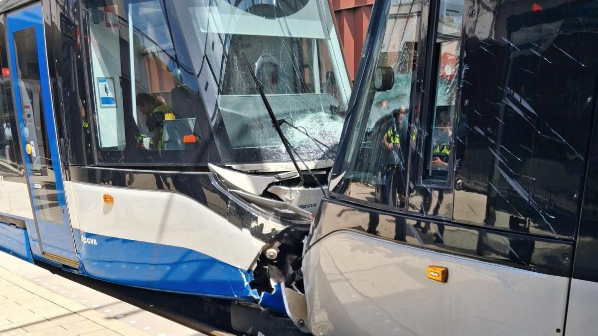 Zes gewonden bij botsing tussen trams in Amstelveen