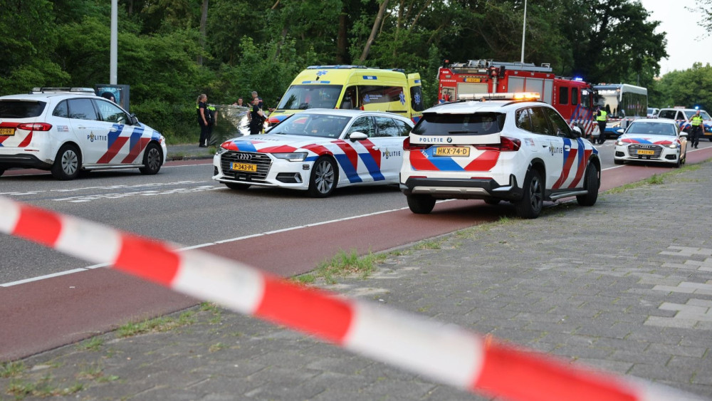 Minderjarige zwaargewond bij aanrijding met motor, bestuurder (18) aangehouden