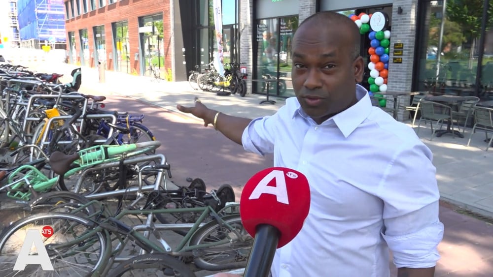 Ravage na crash in Noord nog altijd zichtbaar: "Ik ben er nog achteraan gerend met mijn broer"