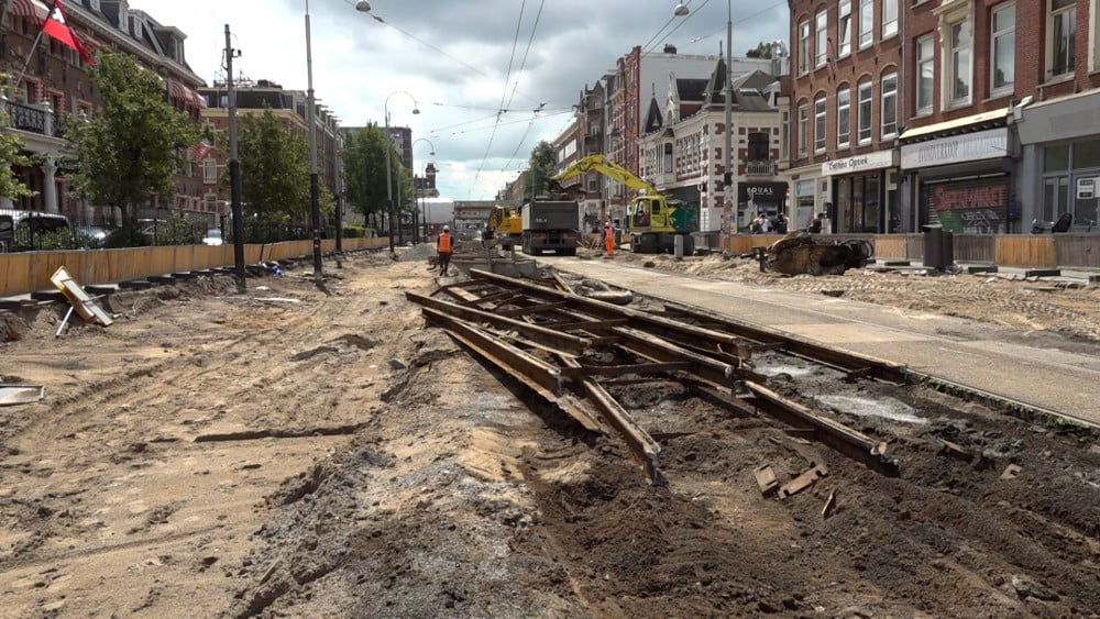 Werkzaamheden Linnaeusstraat uitgebreid: "Werkvak is groot zodat we eerder klaar zijn"