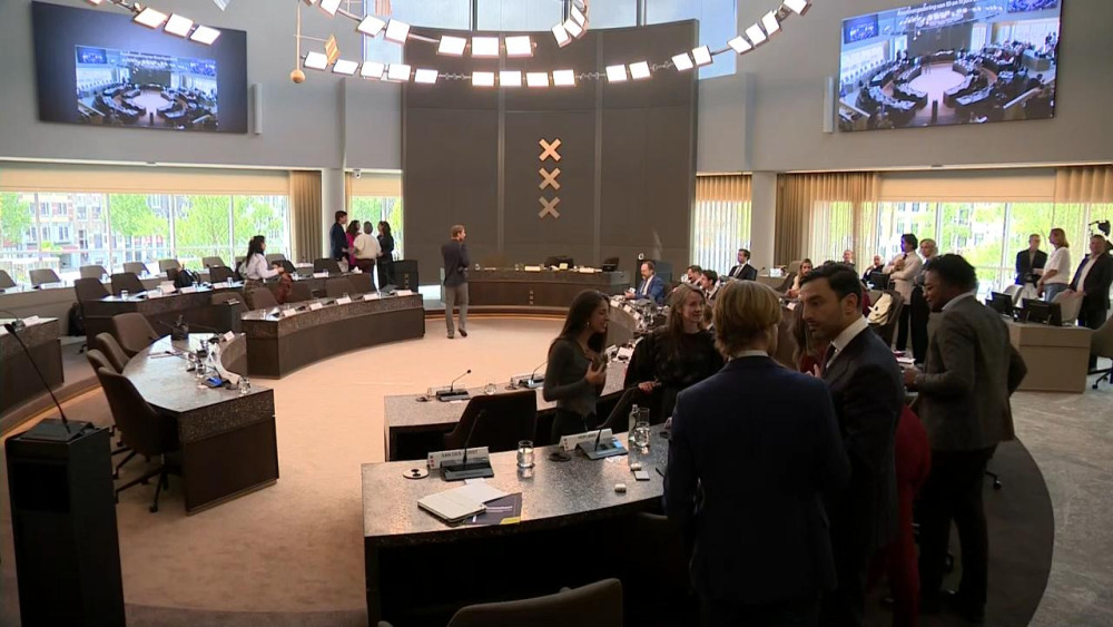 Live blog: City council debates coalition agreement